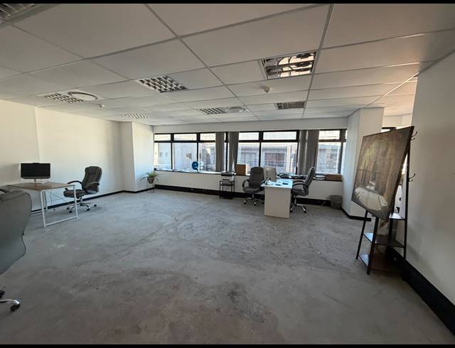 85M² BUILDING TO LET IN CAPE TOWN CITY CENTRE